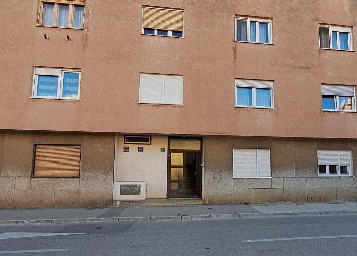 Yulia Apartman PUY 외부 사진